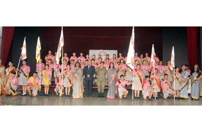 Newly elected Prefectorial Council posing along with dignitaries. Newly elected Prefectorial Council posing along with dignitaries.
