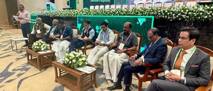 Dignitaries at ‘Kerala Urban Conclave’-2025 in Kochi.