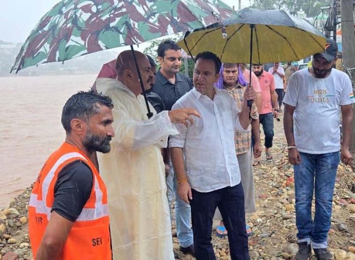 LoP, Sunil Sharma and MLA Jammu East Yudhvir Sethi during visit to flood hit areas of Jammu on Wednesday.LoP, Sunil Sharma and MLA Jammu East Yudhvir Sethi during visit to flood hit areas of Jammu on Wednesday.