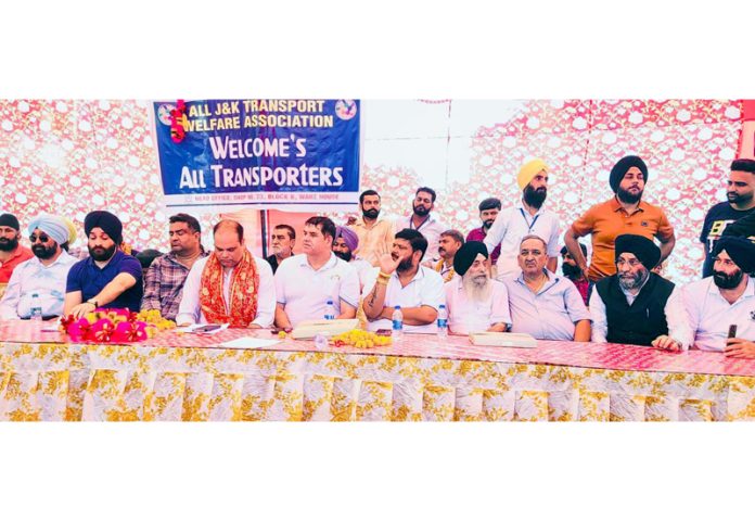 AJKTWA leaders welcome new SMVD e-Rikshaw Union & e-Auto Union J&K into its fold in Jammu. AJKTWA leaders welcome new SMVD e-Rikshaw Union & e-Auto Union J&K into its fold in Jammu.