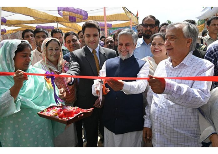 MP Mian Altaf inaugurating Mega Kissan Mela at Kulgam.