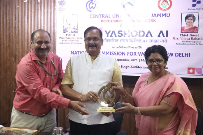 NCW Chairperson, Vijaya Rahatkar felicitating a guest during a function in Jammu.