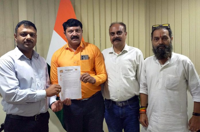 Leaders of Shiv Sena during their meeting with Anchit Singhal, senior DCM in Jammu. Leaders of Shiv Sena during their meeting with Anchit Singhal, senior DCM in Jammu.