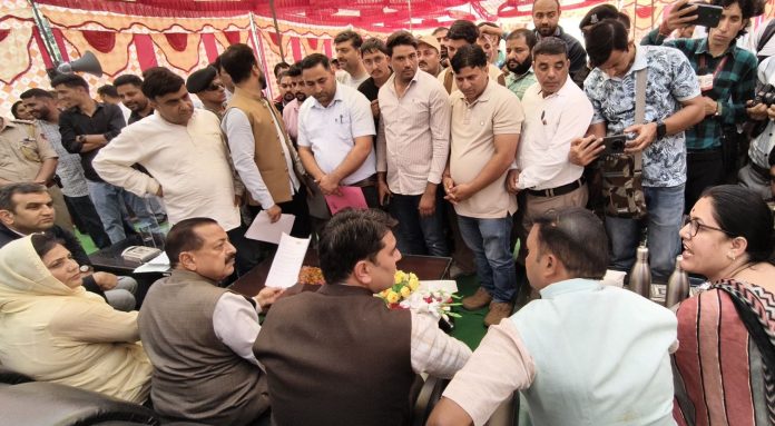 Union Minister Dr Jitendra Singh holding public durbar at Ramban on Sunday. - Excelsior/Parvez.