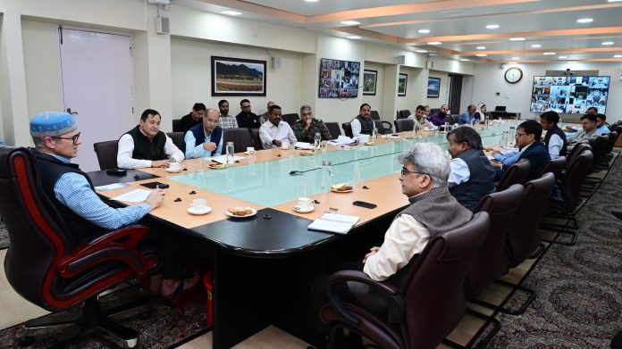 CM Omar Abdullah directs departments, districts to be prepared to deal with adverse weather conditions-3-1