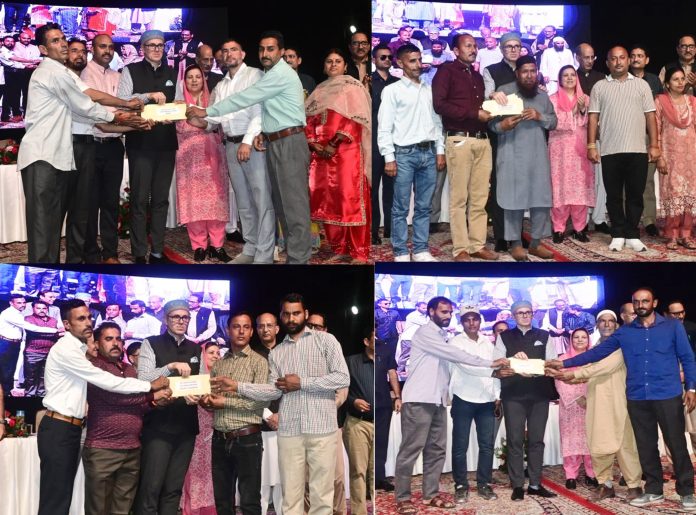 CM Omar Abdullah Hands Over Regularisation Orders To 863 CPWs CM Omar Abdullah Hands Over Regularisation Orders To 863 CPWs