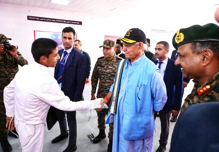 LG Visits Vajr Division’s Roshan Mustaqbil, A Youth Empowerment Centre At Zangli, Kupwara