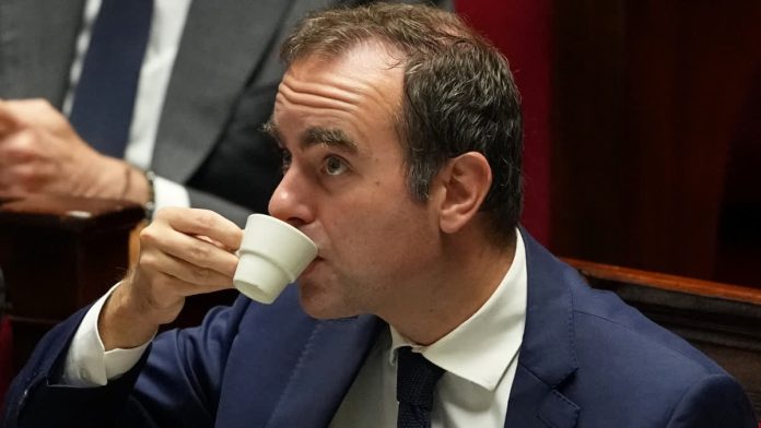Embattled French PM Sebastien Lecornu  survives no-confidence vote in Parliament