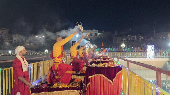 Priests performing Maha Aarti at revived ancient Sarovar in Ghagwal on Monday.