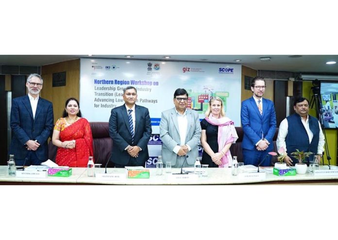 Dignitaries during a workshop.