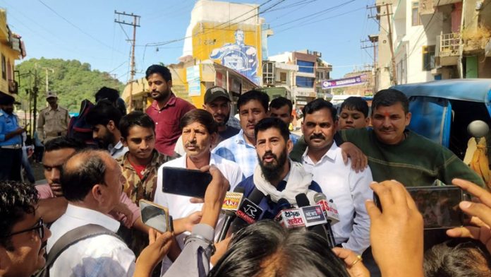 People protest against damaged culvert left unrepaired by the authorities on GMC Road in Rajouri town. -Excelsior/ Imran People protest against damaged culvert left unrepaired by the authorities on GMC Road in Rajouri town. -Excelsior/ Imran