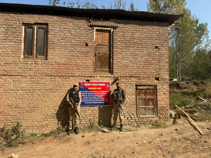 attach Land, 2-Storey House Of Pak-Based Terrorist Handler Attached In Kashmir's Budgam