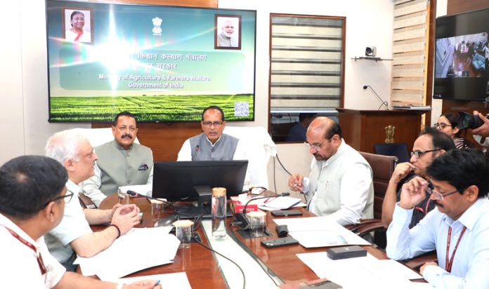 Union Minister of Agriculture & Farmers Welfare Shivraj Singh Chouhan and Union Minister Dr Jitendra Singh at a meeting to release special relief for flood affected farmers of Jammu & Kashmir at Krishi Bhavan, New Delhi on Tuesday. Union Minister of Agriculture & Farmers Welfare Shivraj Singh Chouhan and Union Minister Dr Jitendra Singh at a meeting to release special relief for flood affected farmers of Jammu & Kashmir at Krishi Bhavan, New Delhi on Tuesday.