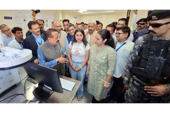 Union Minister Dr Jitendra Singh visiting Startup stalls in Ghatti, Kathua on Monday.