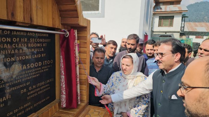 Minister Sakeena Itoo inaugurating additional accommodation at GHSS Boniyar in Uri.