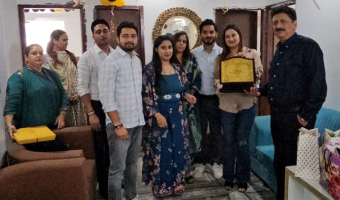 Omkar Nath Shastri posing along with others in Jammu. Omkar Nath Shastri posing along with others in Jammu.