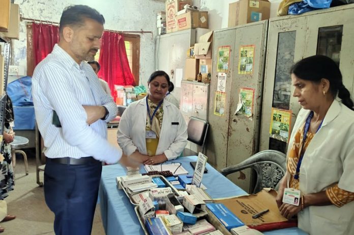 DHS Abdul Hamid Zargar inspecting PHC Ghou Manhasan on Friday.