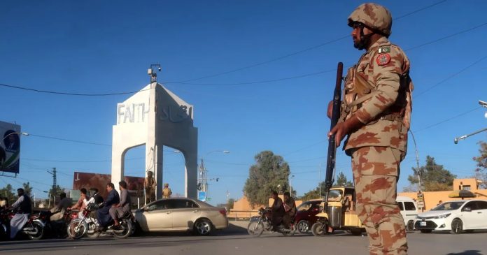 Police, paramilitary stations attacked in Pak's Balochistan province; one security man killed Police, paramilitary stations attacked in Pak's Balochistan province; one security man killed