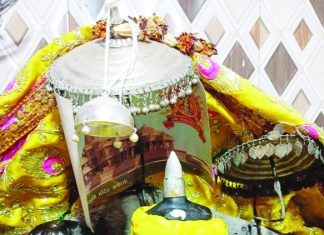 Choti Wale Narsingh Temple, Chenani A sacred spot visited by scores of devotees