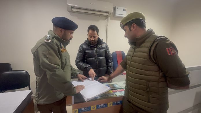 J&K Police Conducts Inspection Of SIM Vendors To Prevent SIM Misuse In Shopian, Pulwama, Anantnag, Sopore, Awantipora & Handwara