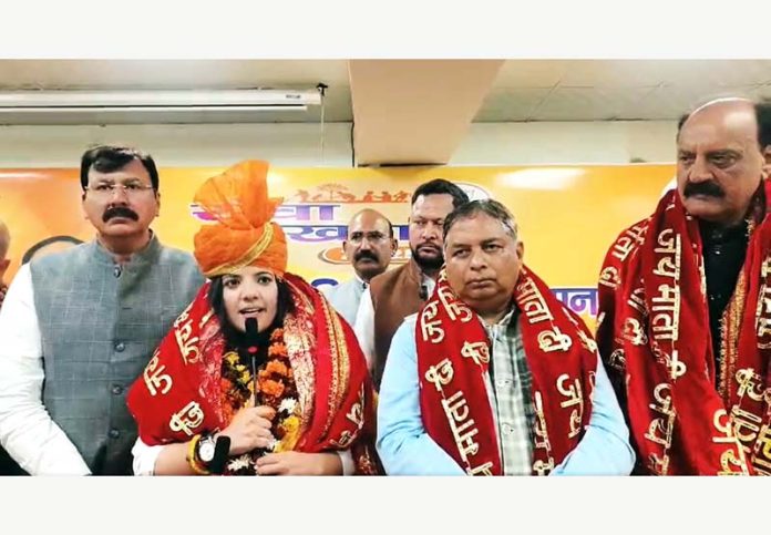BJP leaders during felicitation of newly elected MLA from Nagrota Devyani Rana at BJP Office Trikuta Nagar on Friday. BJP leaders during felicitation of newly elected MLA from Nagrota Devyani Rana at BJP Office Trikuta Nagar on Friday.
