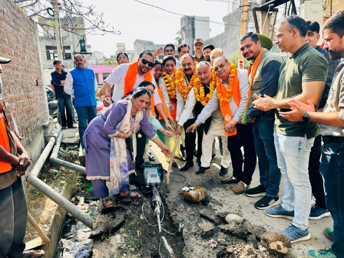MLA Bahu Ch Vikram Randhawa kick starting laying of water supply pipelines in Sector 7 Channi Himmat on Wednesday. MLA Bahu Ch Vikram Randhawa kick starting laying of water supply pipelines in Sector 7 Channi Himmat on Wednesday.
