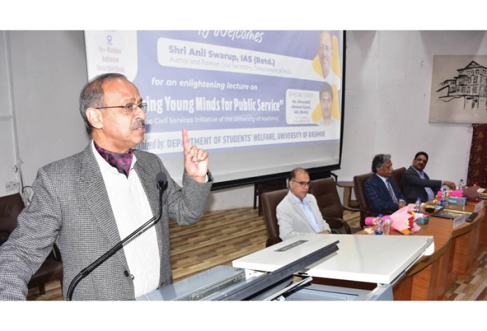 Resource person delivering special lecture for Civil Services aspirants at KU.