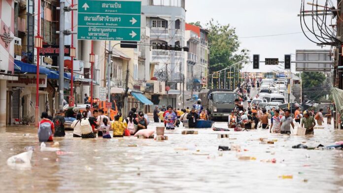 Flooding death toll in southern Thailand rises  to more than 80 as water levels fall