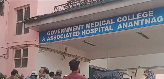 J&K | Lockers Of Doctors, Medical Staff At GMC Hospital Inspected