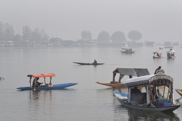 Minimum Temperature Dips Across Kashmir Valley Minimum Temperature Dips Across Kashmir Valley