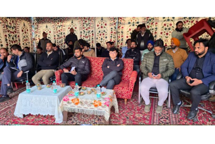 DC Baramulla, Minga Sherpa presiding over Block Diwas at Boniyar Bardian