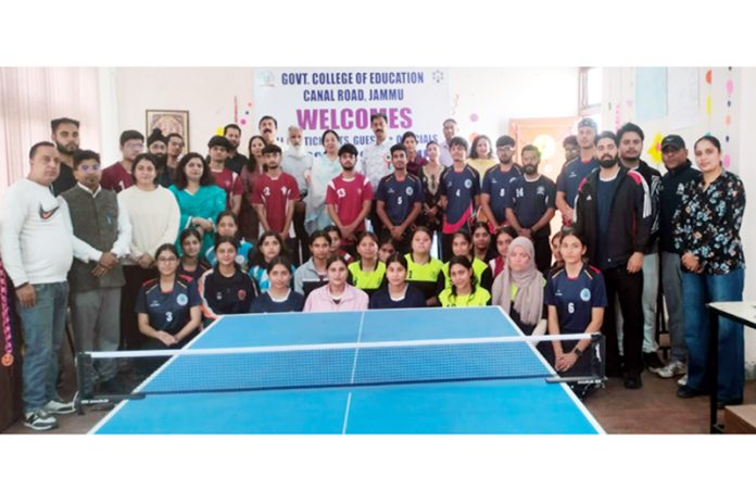 Table Tennis players posing along with dignitaries. Table Tennis players posing along with dignitaries.
