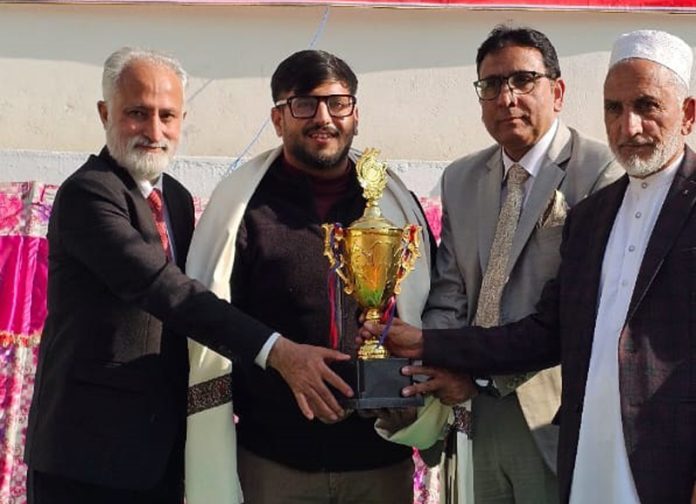 MET Baba Ghulam Shah Academy Thannamandi management honouring DC Rajouri Abhishek Sharma during a programme.