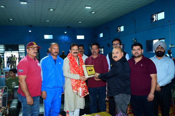Organisers presenting memento to MLA (Chenani) Balwant Singh Mankotia. Organisers presenting memento to MLA (Chenani) Balwant Singh Mankotia.