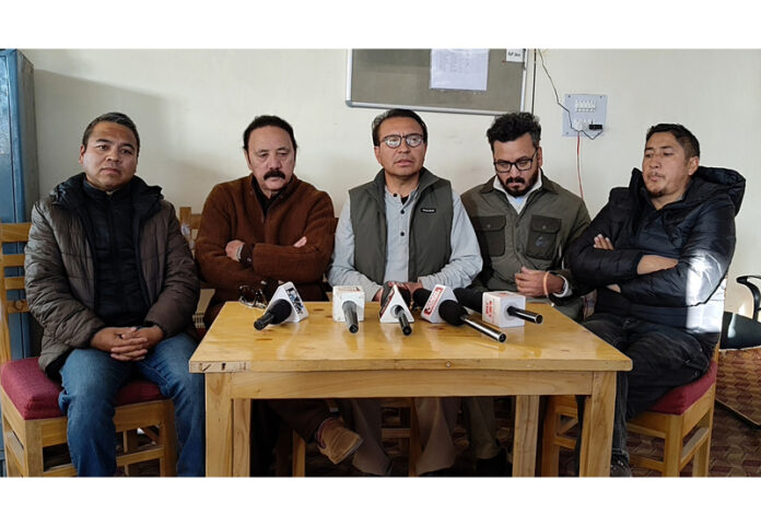 LBA Spokesperson and Leh Apex Body members addressing media.
