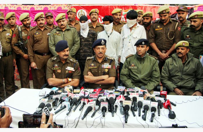 SSP Jammu Joginder Singh addressing media persons on Tuesday. —Excelsior/Rakesh SSP Jammu Joginder Singh addressing media persons on Tuesday. —Excelsior/Rakesh