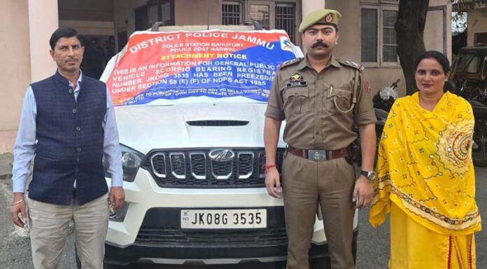 Attached Scorpio S11 at Police Post Narwal. Attached Scorpio S11 at Police Post Narwal.