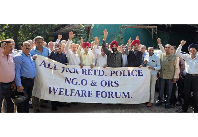 Retired Police and Fire Services personnel protesting in Jammu on Wednesday. -Excelsior/Rakesh