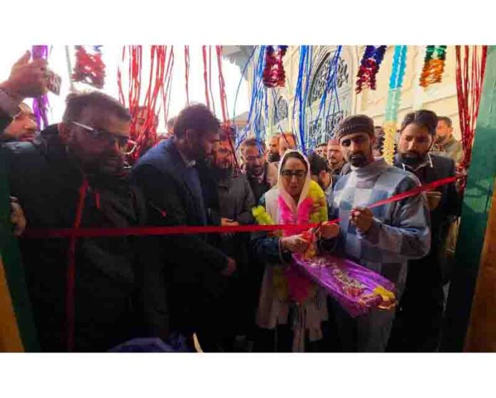 Dr Syed Darakhshan Andrabi inaugurating Noor Khana and sanitary complex at Peer Dastgir Sahib at Khanyar in Srinagar.