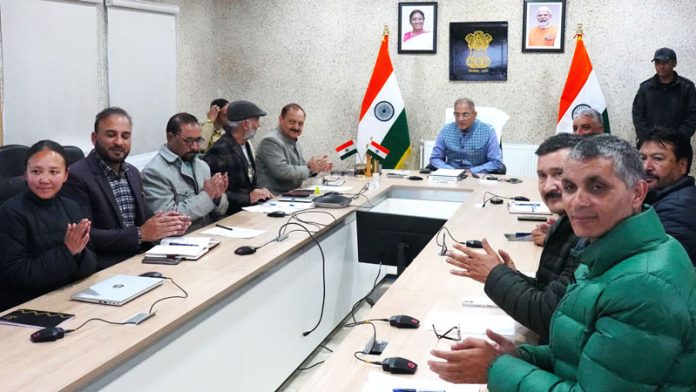 LG Kavinder Gupta launching online service for sanctioning new water connections in Ladakh.