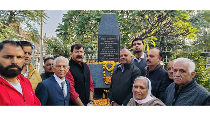 MLA Arvind Gupta and others at Mirpur Shaheedi Smarak, Maheshpura Chowk, Jammu.