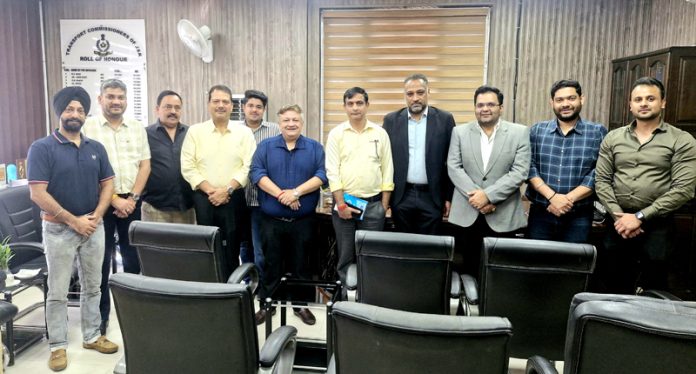 Transport Commissioner posing with the members of FADA delegation in Jammu.