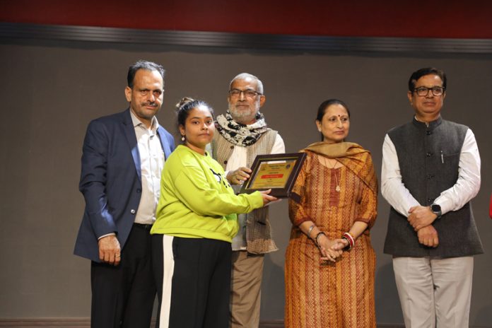 A winner being awarded by the guests during valedictory function of Display Your Talent 2025 (Jammu Tawi) at GCW Parade. A winner being awarded by the guests during valedictory function of Display Your Talent 2025 (Jammu Tawi) at GCW Parade.