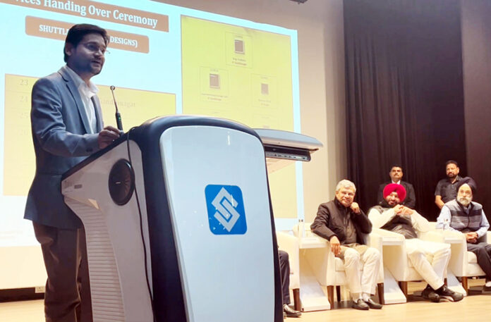 A beneficiary from IIT Jammu sharing his views after receiving a semiconductor chip from Union Minister Ashwini Vaishnav at SCL Mohali. A beneficiary from IIT Jammu sharing his views after receiving a semiconductor chip from Union Minister Ashwini Vaishnav at SCL Mohali.