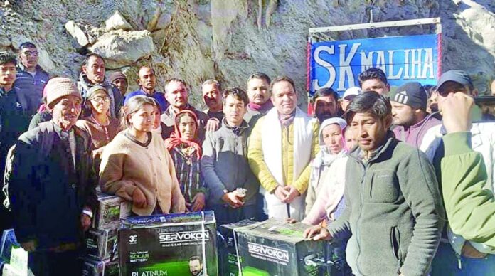 LoP, Sunil Sharma interacting with people during his tour to Paddar.