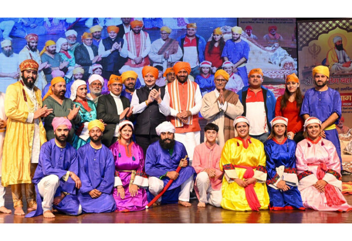 Artists of J&K posing with Haryana CM Nayab Singh Saini and renowned Bollywood actor, Anupam Kher at Gurugram.