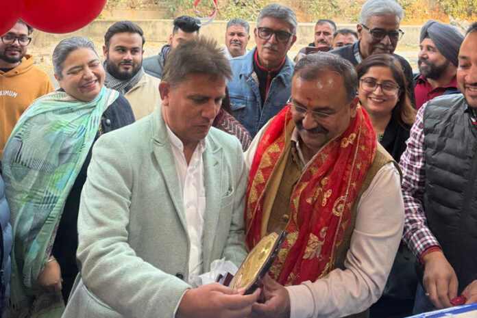 MLA Bahu, Vikram Randhawa inaugurating dairy farm 'Khra Khet' in Jammu on Thursday.