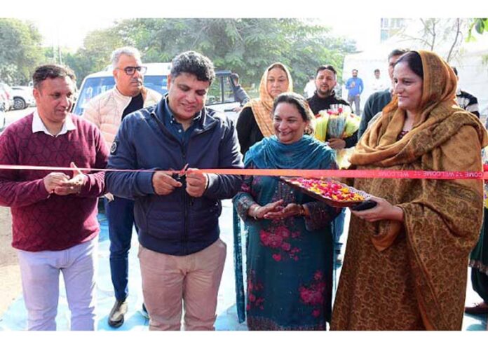 Sarmad Hafeez inaugurating Exhibition cum Sale at Kala Kendra on Monday. Sarmad Hafeez inaugurating Exhibition cum Sale at Kala Kendra on Monday.