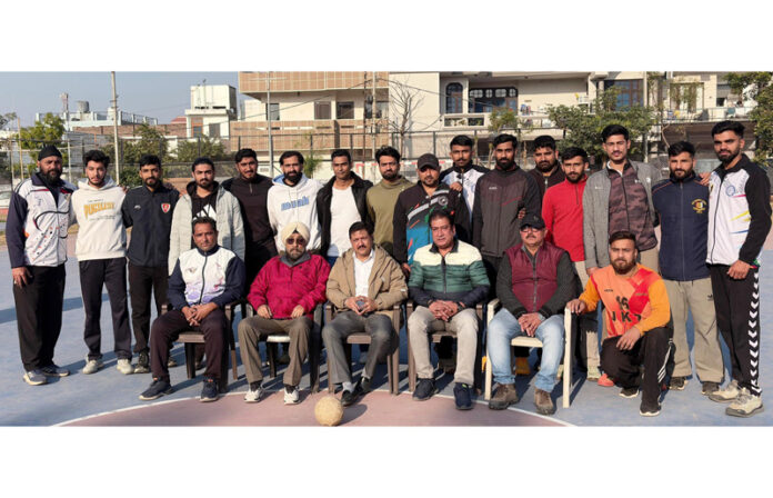 J&K Handball team posing with dignitaries before leaving for National Championship.
