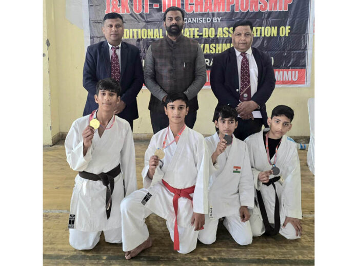 Winners posing along with dignitaries. Winners posing along with dignitaries.